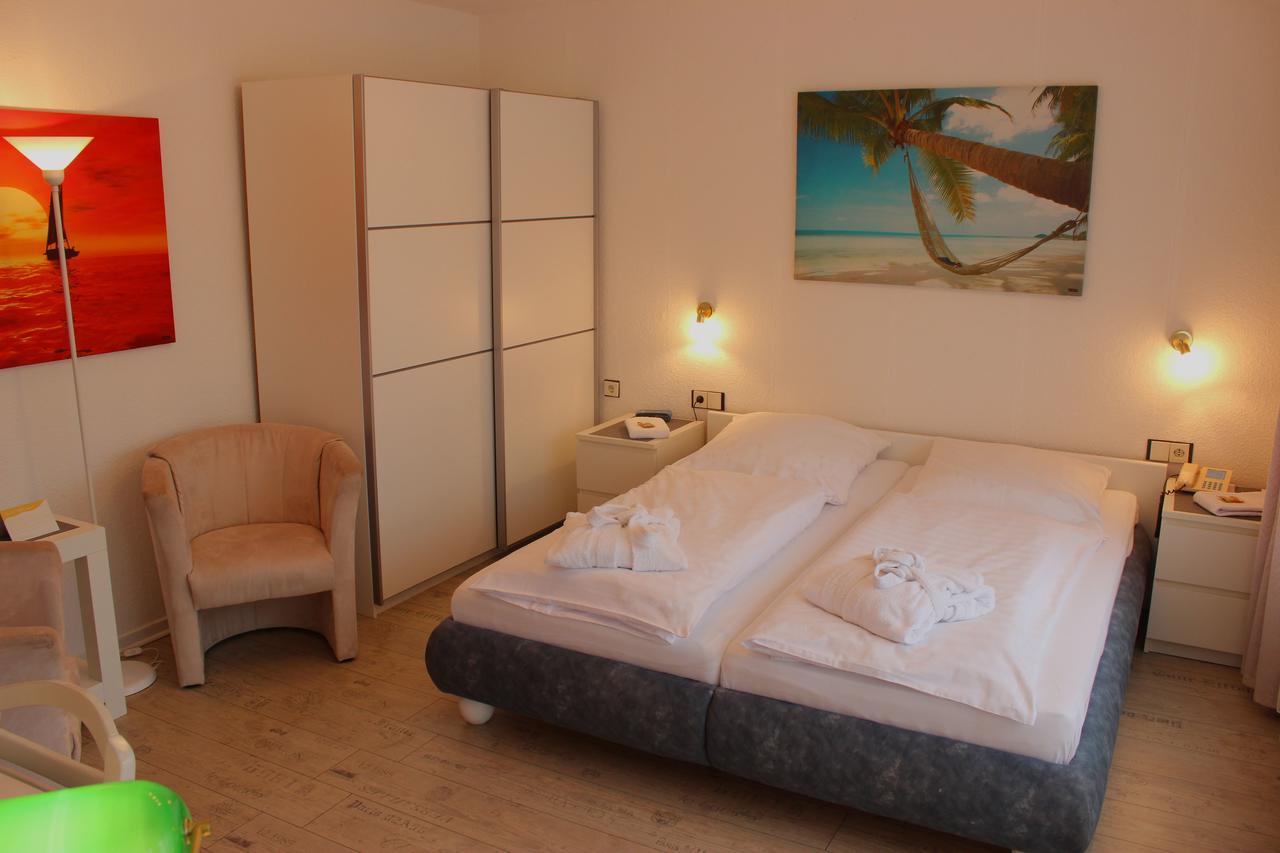 Hotel Garni La Mer Бад Цвишенан Екстериор снимка